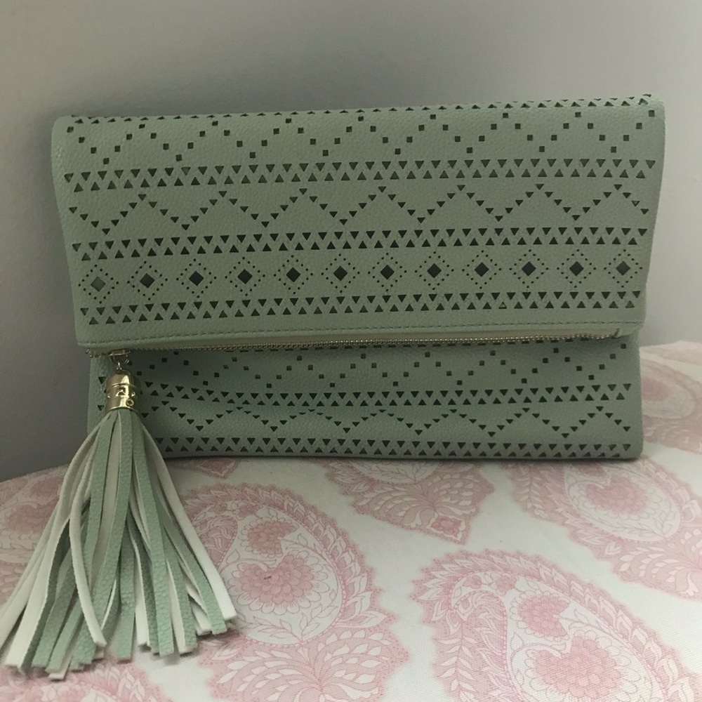 Francesca’s Clutch